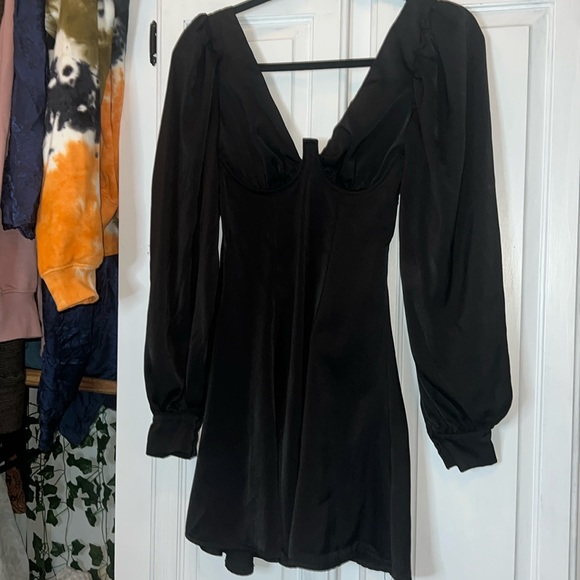 Princess Polly Blake Black Long Puff Sleeve Deep V Tie Back Fit and Flare Dress - Picture 1 of 2